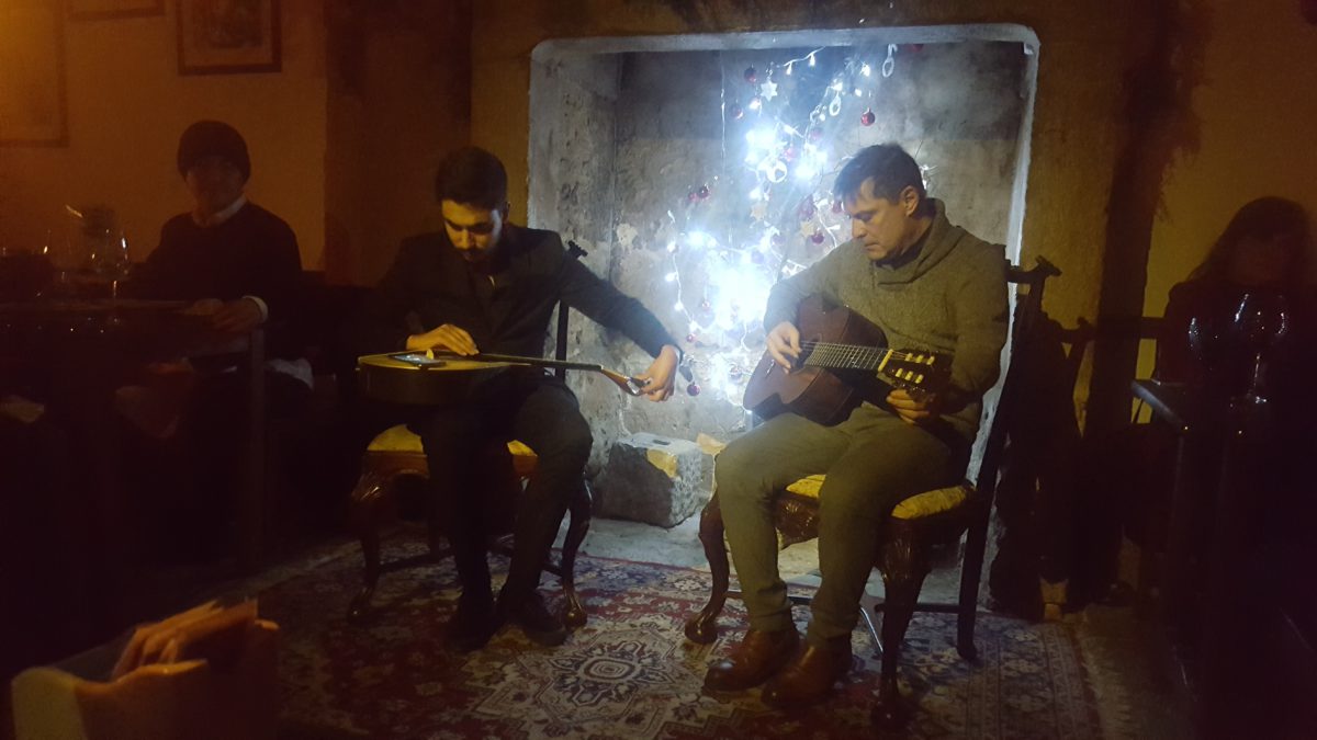 Fado u Casa de Linhares